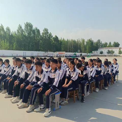 团心永向党，青春谱华章——大刘庄中学新团员入团仪式