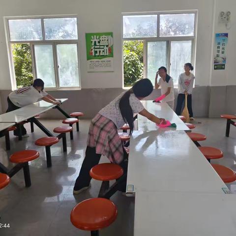 九峰镇起良小学垃圾分类