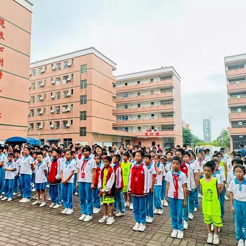 珍爱生命  防患未然 ‍——箐华学校住宿生消防应急疏散演练活动 ‍ ‍ ‍ ‍ ‍ ‍ ‍