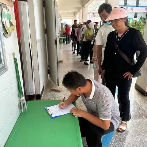 相聚倾听成长   携手共育花开——永仁县宜就中心幼儿园期末家长会