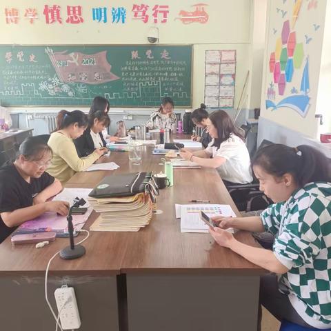 “数中有学，学而乐数”                ——宁武县实验小学数学普听课教研活动