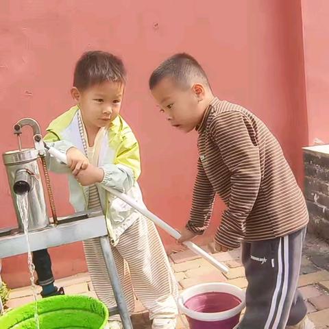 劳动润童心 快乐迎五一——前曹镇中心幼儿园五一劳动节主题活动