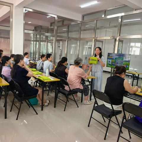 栖居和谐家园，赋能巾帼芳华｜乘风街道乘新三社区「家园说·知行课堂」保洁收纳公益大讲堂暖心开讲