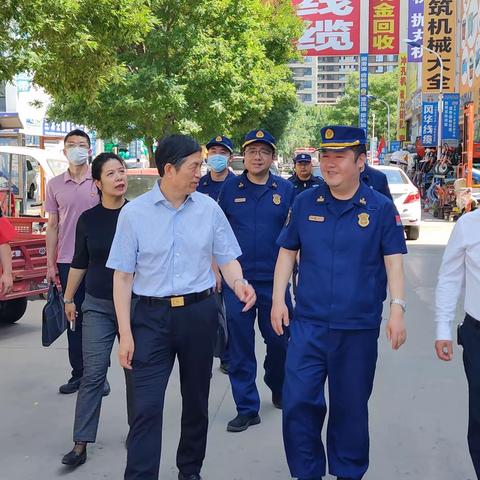 市国资委主任刘三民一行督导检查国际港务区重点区域消防工作开展情况
