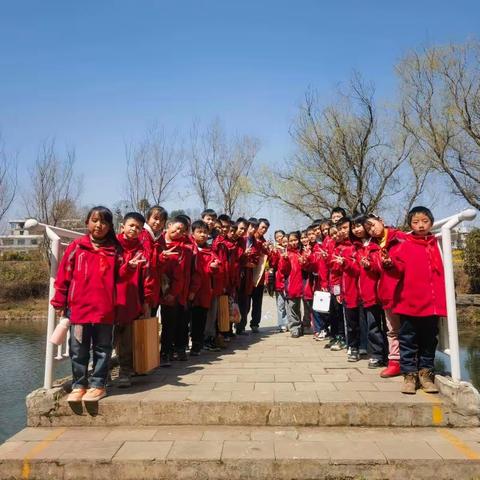 笑靥踏春行，不负好韶光——黔西市特殊教育学校三月研学活动