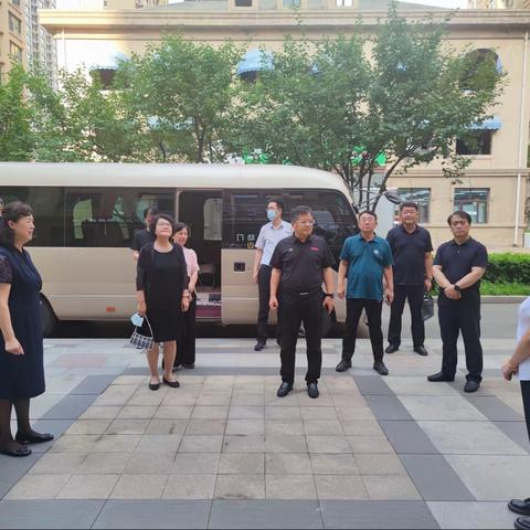 【城乡路街道】青岛市民政局到恒大悦府社区助老餐厅进行调研工作