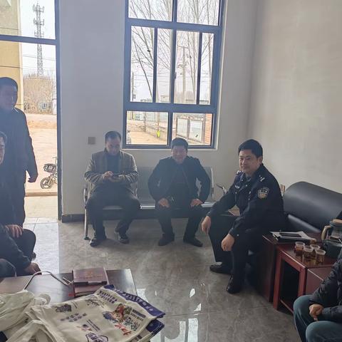临漳县扫黑办到重点村督导政法第一书记工作开展情况