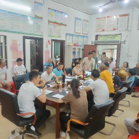 2023年5月12日，法律顾问林普仰到新盈镇新盈村委会值班，为村民就《民法典-婚姻家庭篇》举行讲座