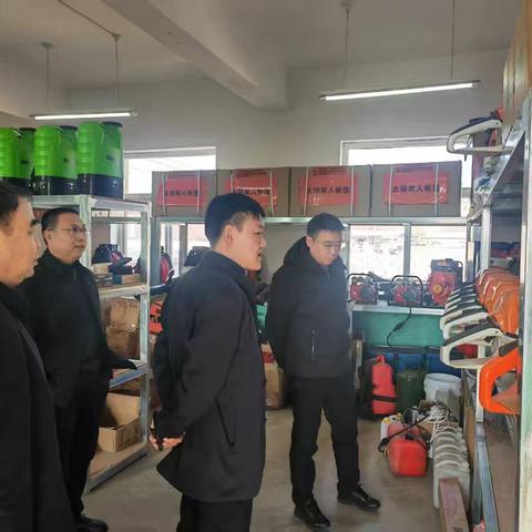 洪洞县林业局党组书记、局长郭翔 ﻿督查春节期间森林防火工作