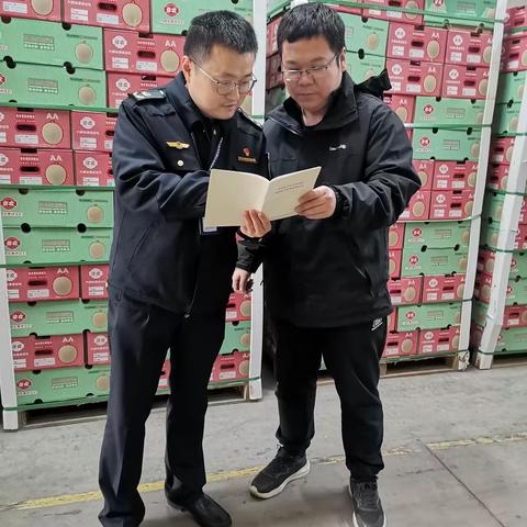 尚稷路市场监管所开展《食用农产品市场销售质量安全监督管理办法》宣贯活动