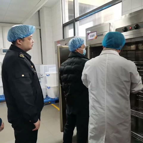 尚稷路市场监管所开展学校食堂食品安全监督抽检工作