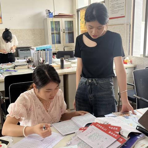 立足常规提质量 踔厉奋发谱新篇——广信区四十八小学教学常规检查