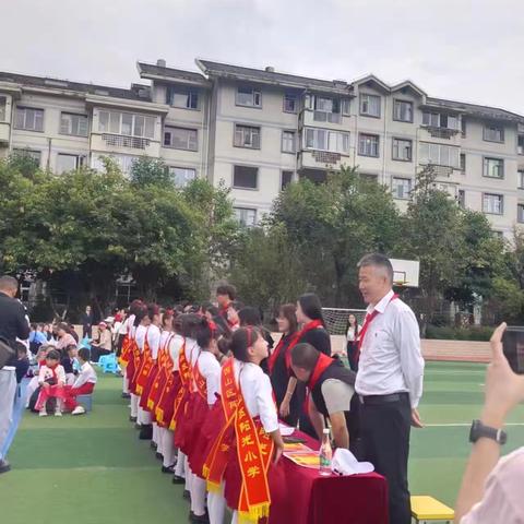 盛世华章，诗韵国庆 ———西山区阳光小学三（2）班向新中国75华诞献礼朗诵活动