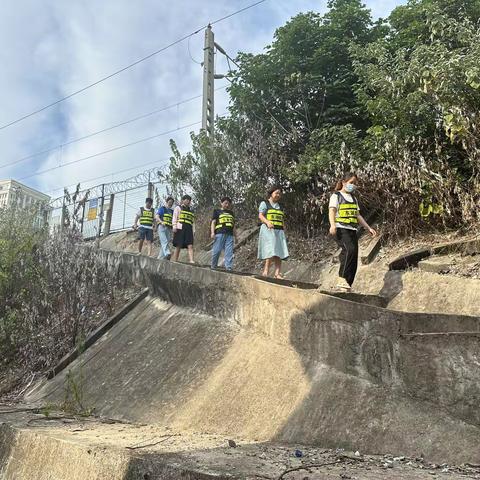 东湖区董家窑街道开展铁路护路巡查工作