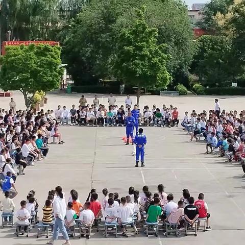 🌈蓝天救援队到后河镇中心小学进行防溺水安全教育✨