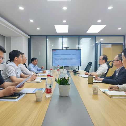 科技部火炬中心领导一行来武汉分行科创中心调研座谈