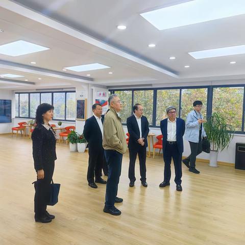 毛卫东陪同总行董事 赴武汉分行科创中心开展工作调研