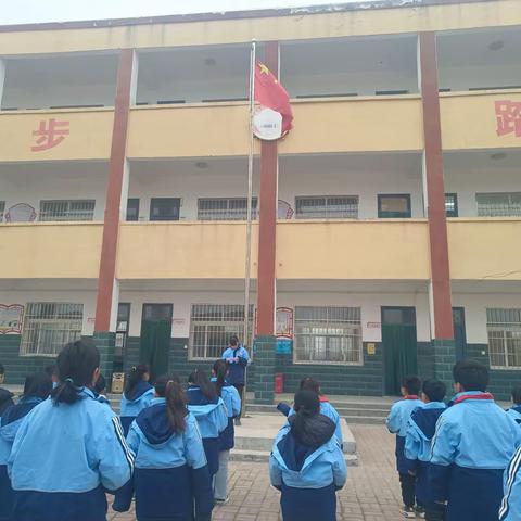 弘扬雷锋精神，做新时代好少年——辉县屯小学学雷锋系列活动