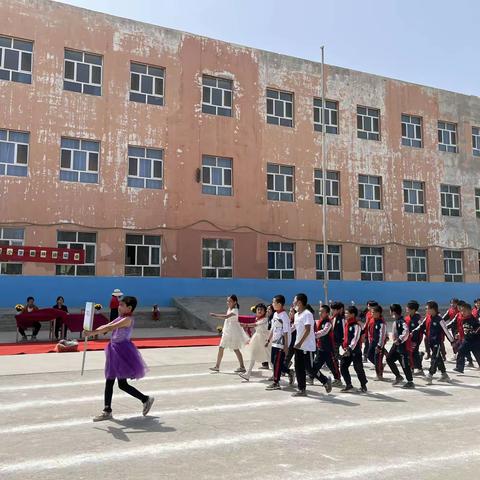 阿克苏市库木巴什乡小学运动会