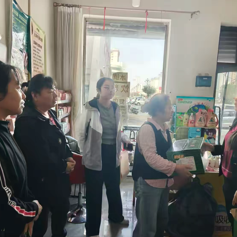 情暖中秋  与爱同行——潞城区开展计生特殊家庭中秋节走访慰问活动