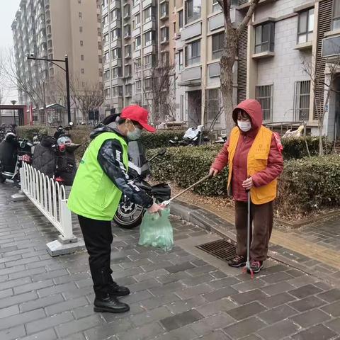 大牛坊社区“学雷锋当先锋”社区志愿清洁活动