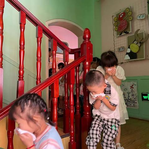 消防演练进校园防火安全记心间--消防知识进校园系列活动