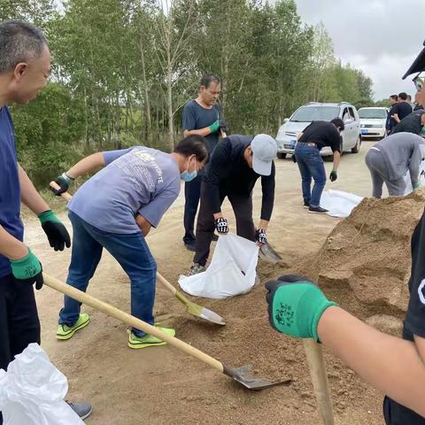 方正三中“以劳树德，以行育人”德育活动——二年九班践行劳动最光荣