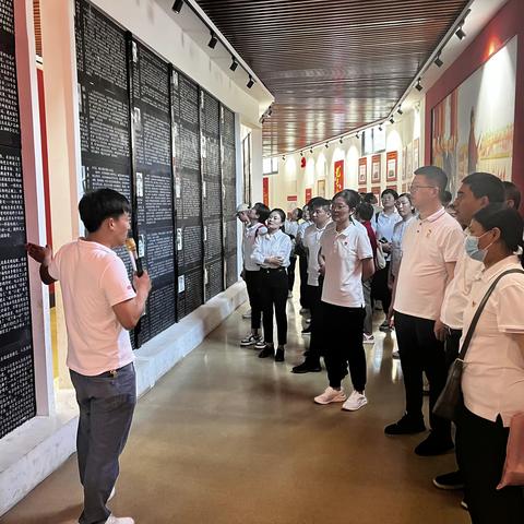 鹤壁经济技术开发区：海河路街道举办“追寻红色记忆 传承红色基因”庆七一党建活动