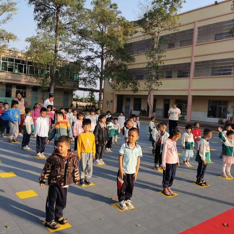 元门乡中心幼儿园 大班下学期  第三周  成长记录