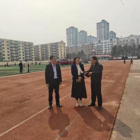 【实验·教学】推门听课聚焦课堂 倾心交流引导方向