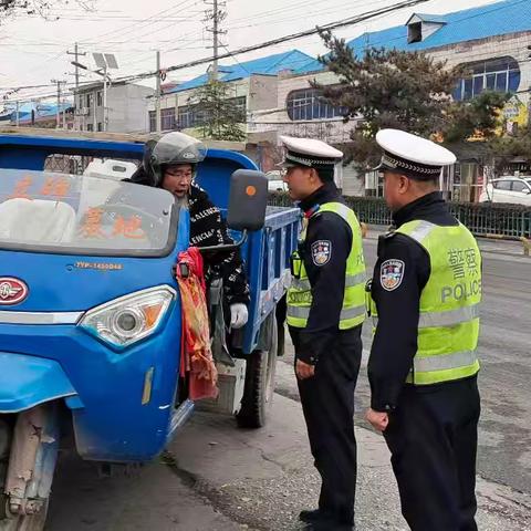 【铜川公安】耀州交警大队董家河中队开展三、四轮车专项整治行动