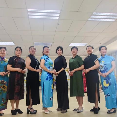 形体中一班＿＿我们的班委顶呱呱