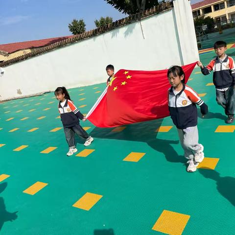 国旗飘扬，伴我成长——刘庄小学附属幼儿园升旗仪式