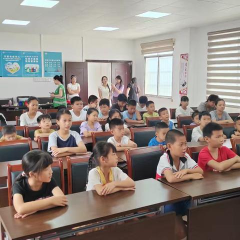 柳北区关工委宣讲团暑假进村屯宣讲（白露街道园艺村）