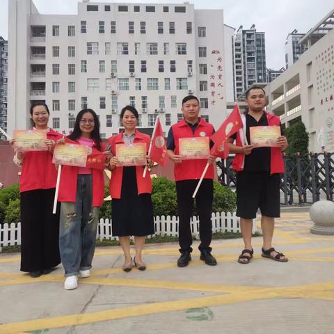 夏日炎炎，有你最甜！——记一(26)班家长志愿者活动日