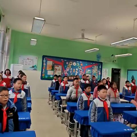 小学生理性消费——九江小学八里湖校区四四中队主题队会