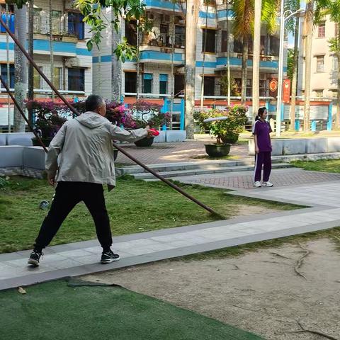 飞盘运动课堂简报