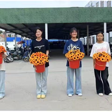 蒙城县马庙初级中学：社团欢送　旗开得胜