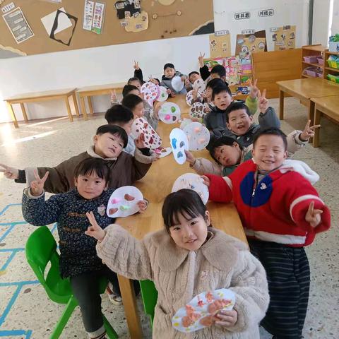 水晶苑幼儿园中二班第十六周精彩活动