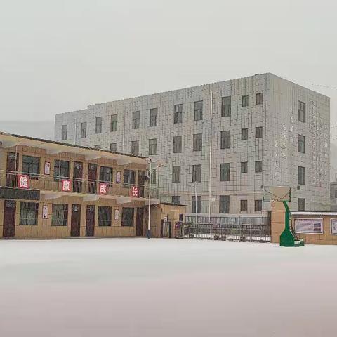 彩绘童年 美育未来