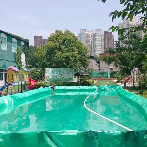 北街幼儿园——“泡沫之夏，水上狂欢”亲子活动