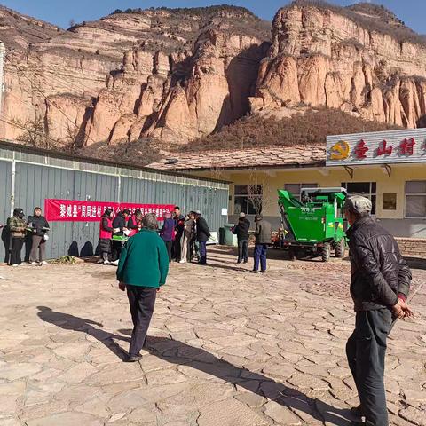 壶山村开展“学法用法懂法”主题普法活动