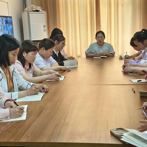 以“练”驻防，临“震”不慌——邱县第三幼儿园防震应急演练活动