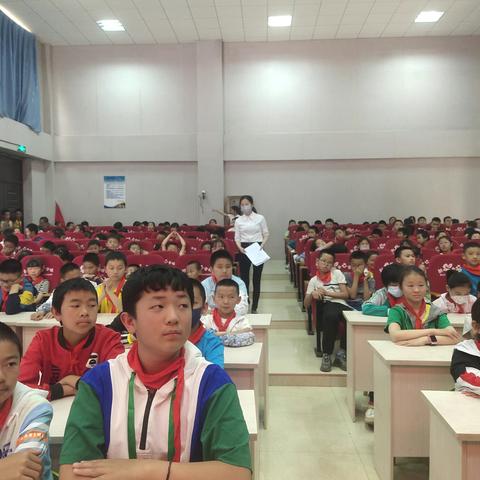 新华中心学校2023年“三点半”科技课堂正式启动
