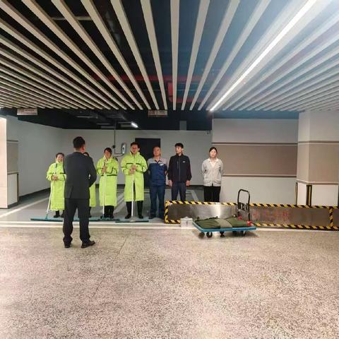 凝心筑堤 筑牢安全屏障——清洲社区开展防汛应急演练