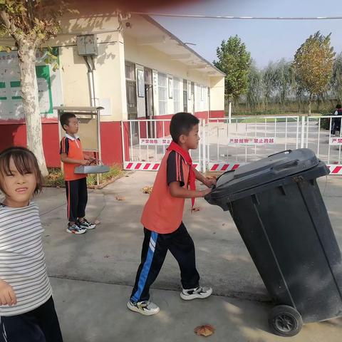 校园大扫除，劳动促成长——梁水镇黄庄小学开展“爱我校园”卫生大扫除活动