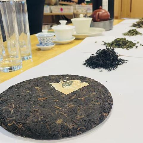 【家长进课堂】“春暖花开，与你茶香雅叙 ”——荔枝班茶叙会