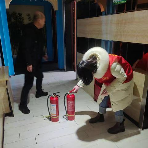 守牢社区安全底线——光明路社区排查电动自行车与重点场所消防隐患工作