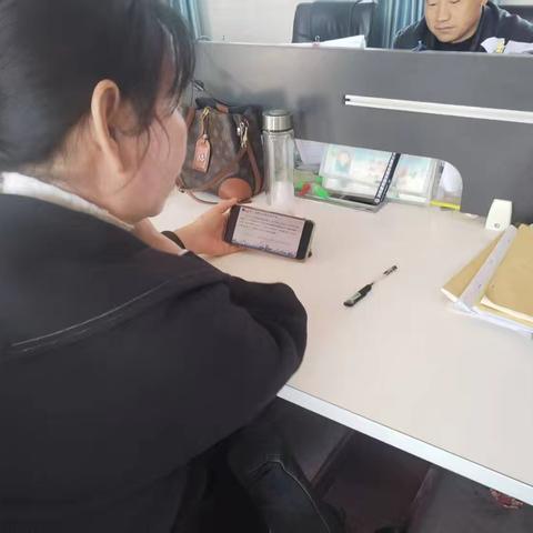 周堂镇大屯小学教师积极参与“法治护航 相伴成长”线上普法课程学习