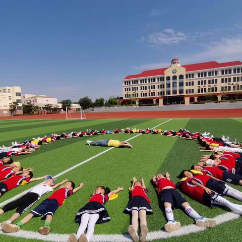 “走进小学，憧憬未来”——智慧岛幼儿园大班 参观小学之旅～